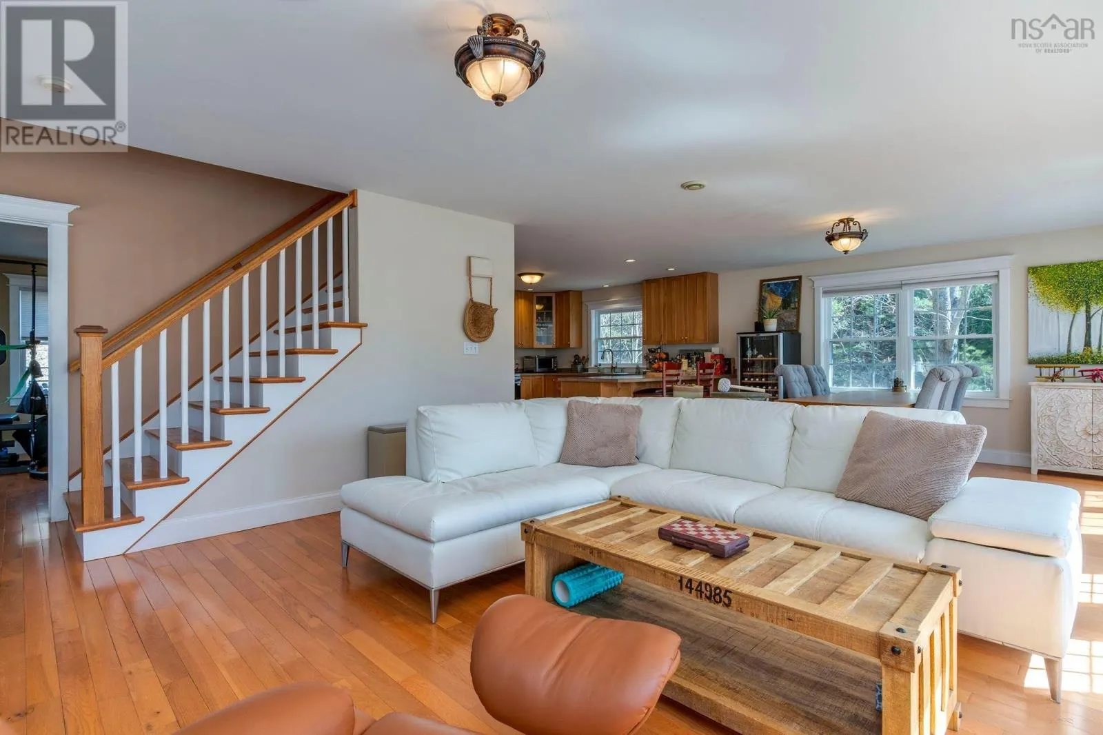 69 Meadowbrook Drive