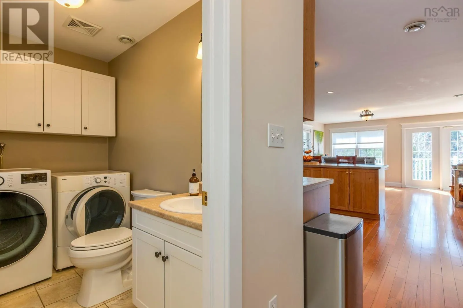 69 Meadowbrook Drive