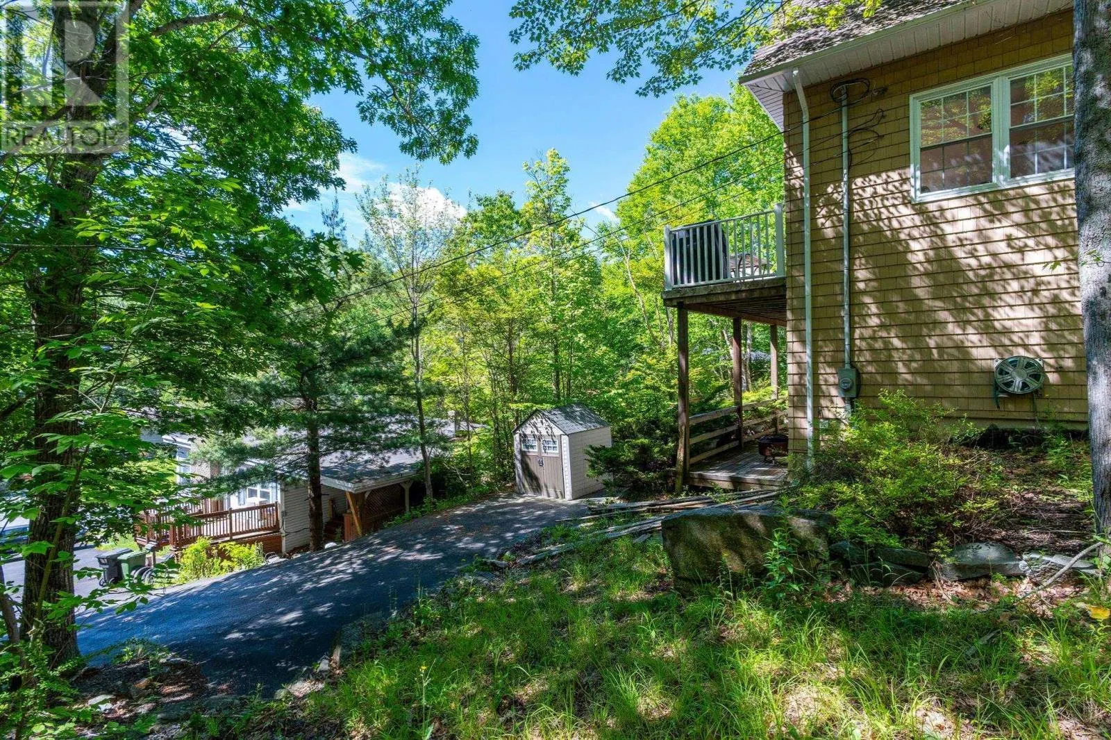 69 Meadowbrook Drive
