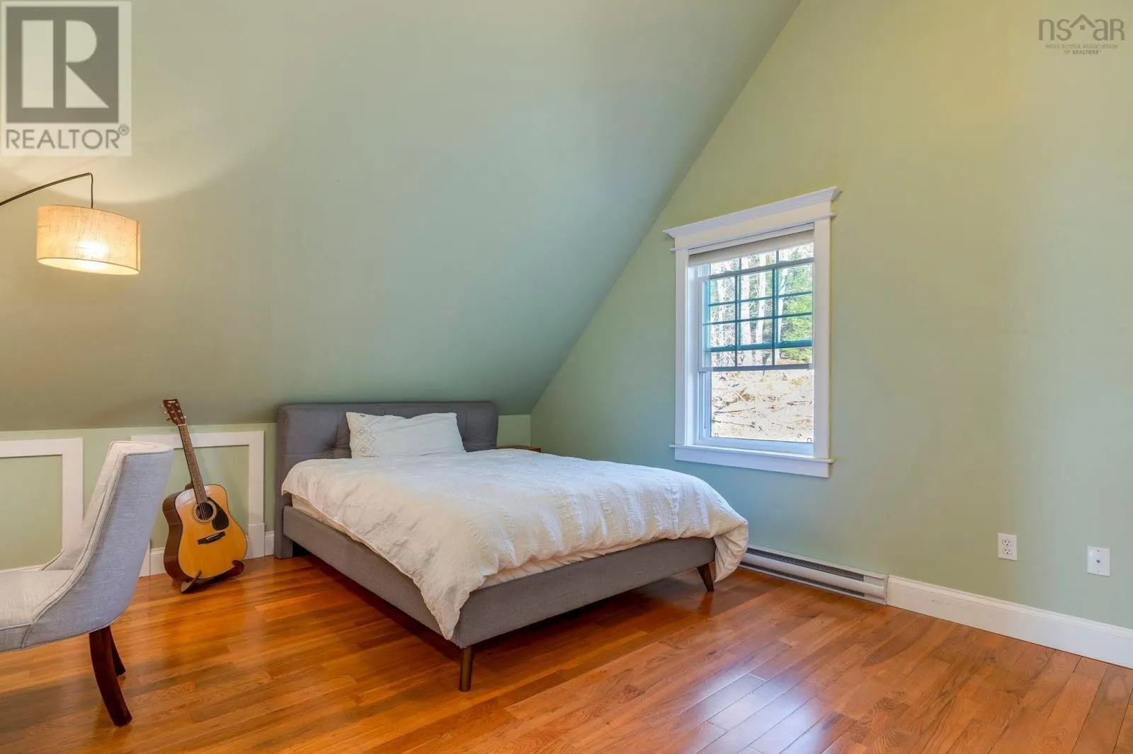 69 Meadowbrook Drive