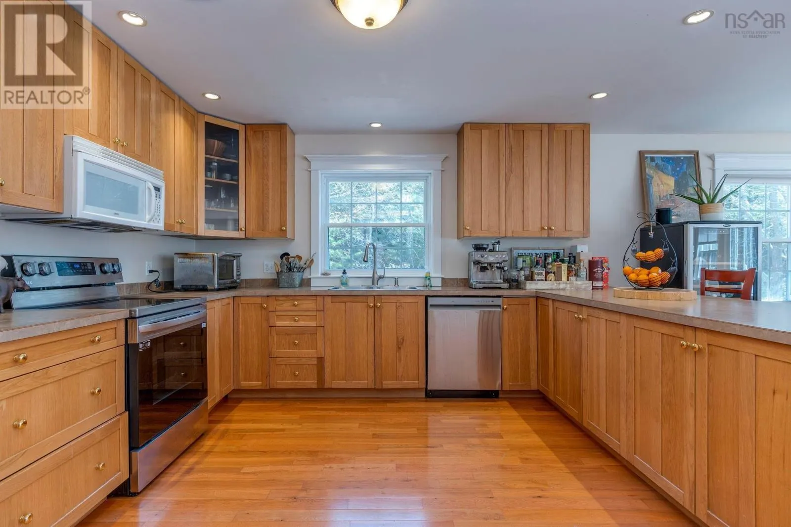 69 Meadowbrook Drive