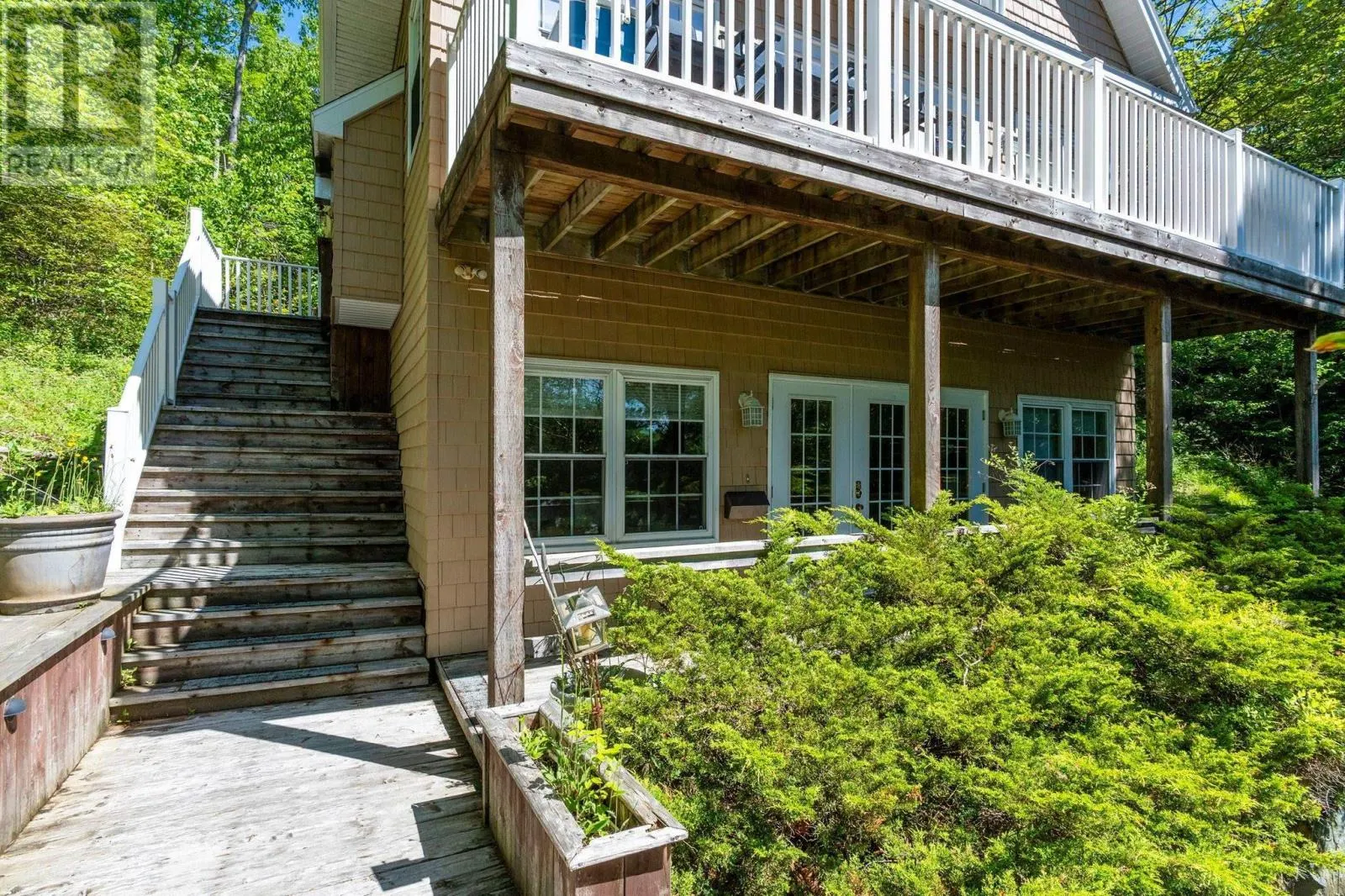 69 Meadowbrook Drive