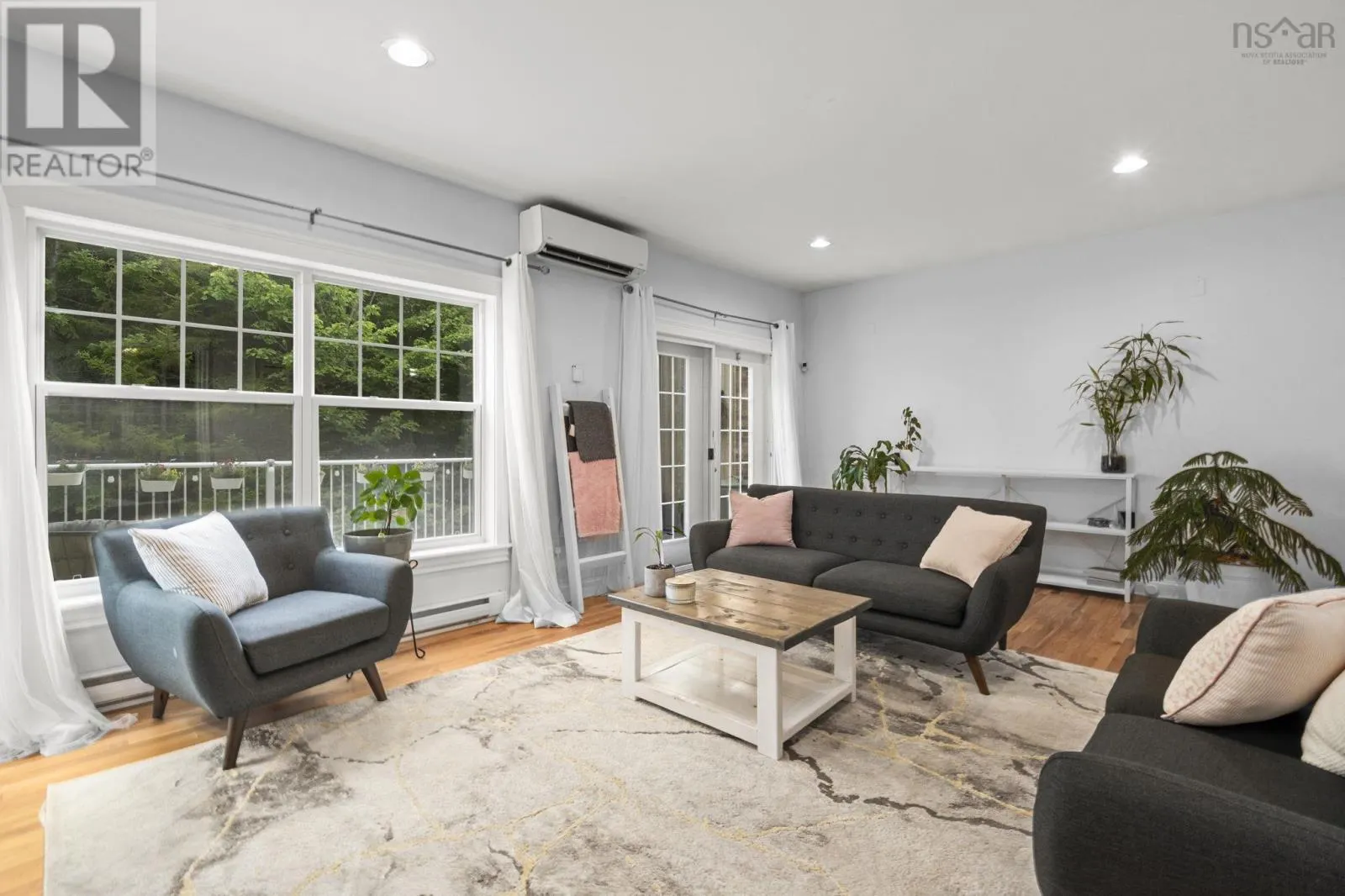 38 Greenside Lane