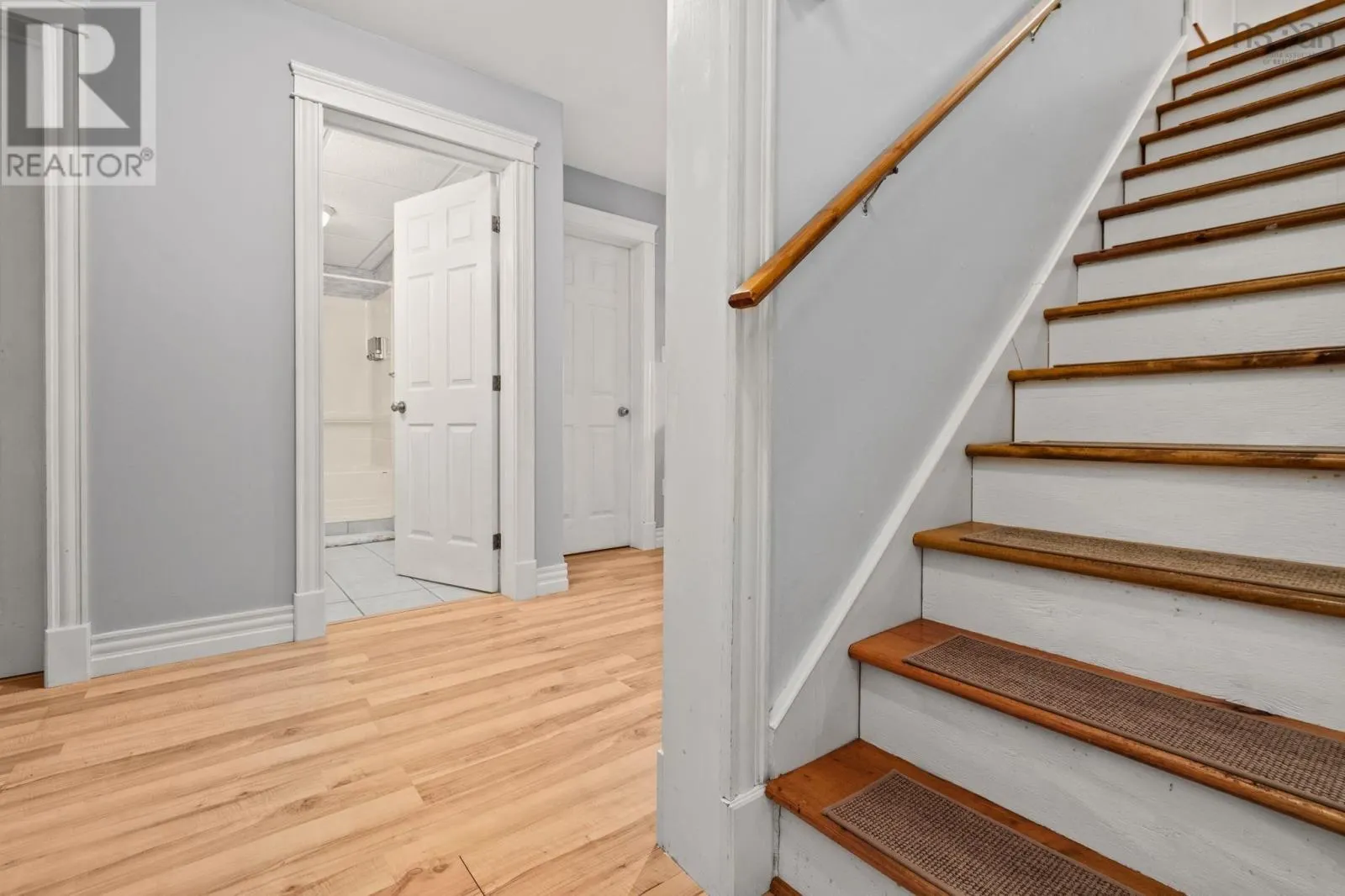 38 Greenside Lane