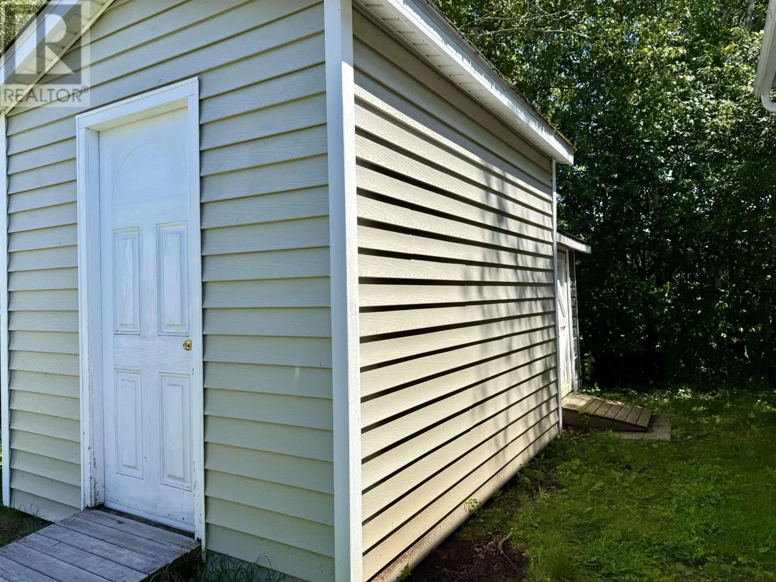 51 Pinehurst Street