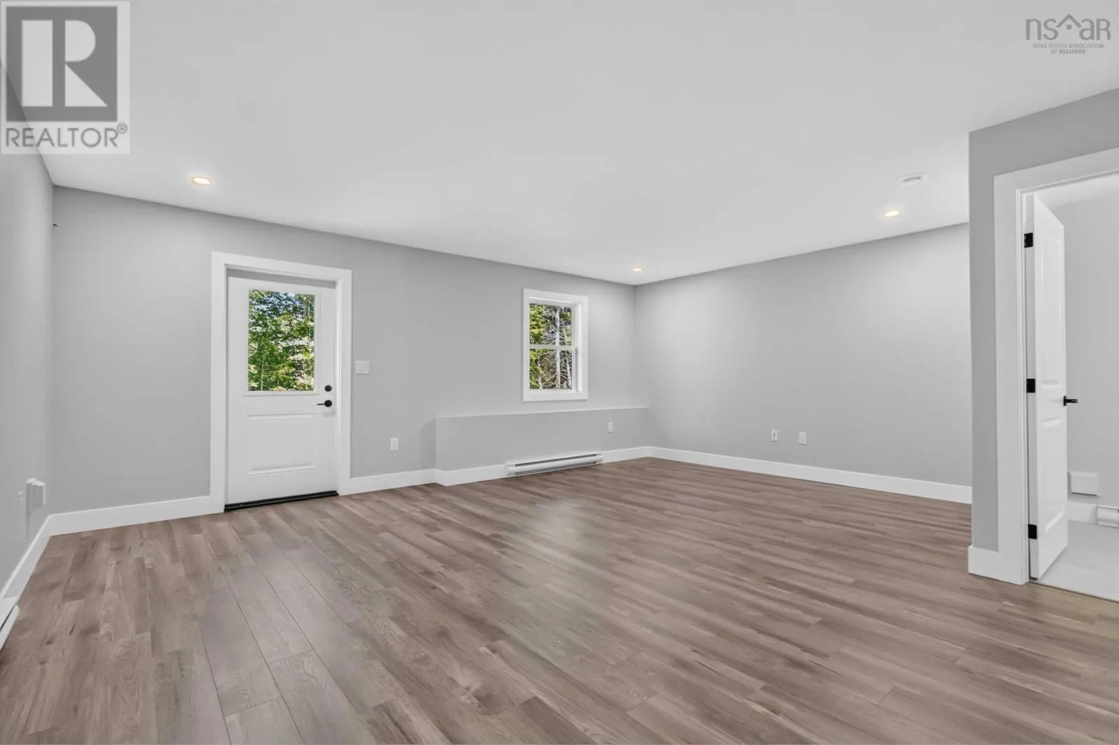 PC-41 33 Pearlgarden Close