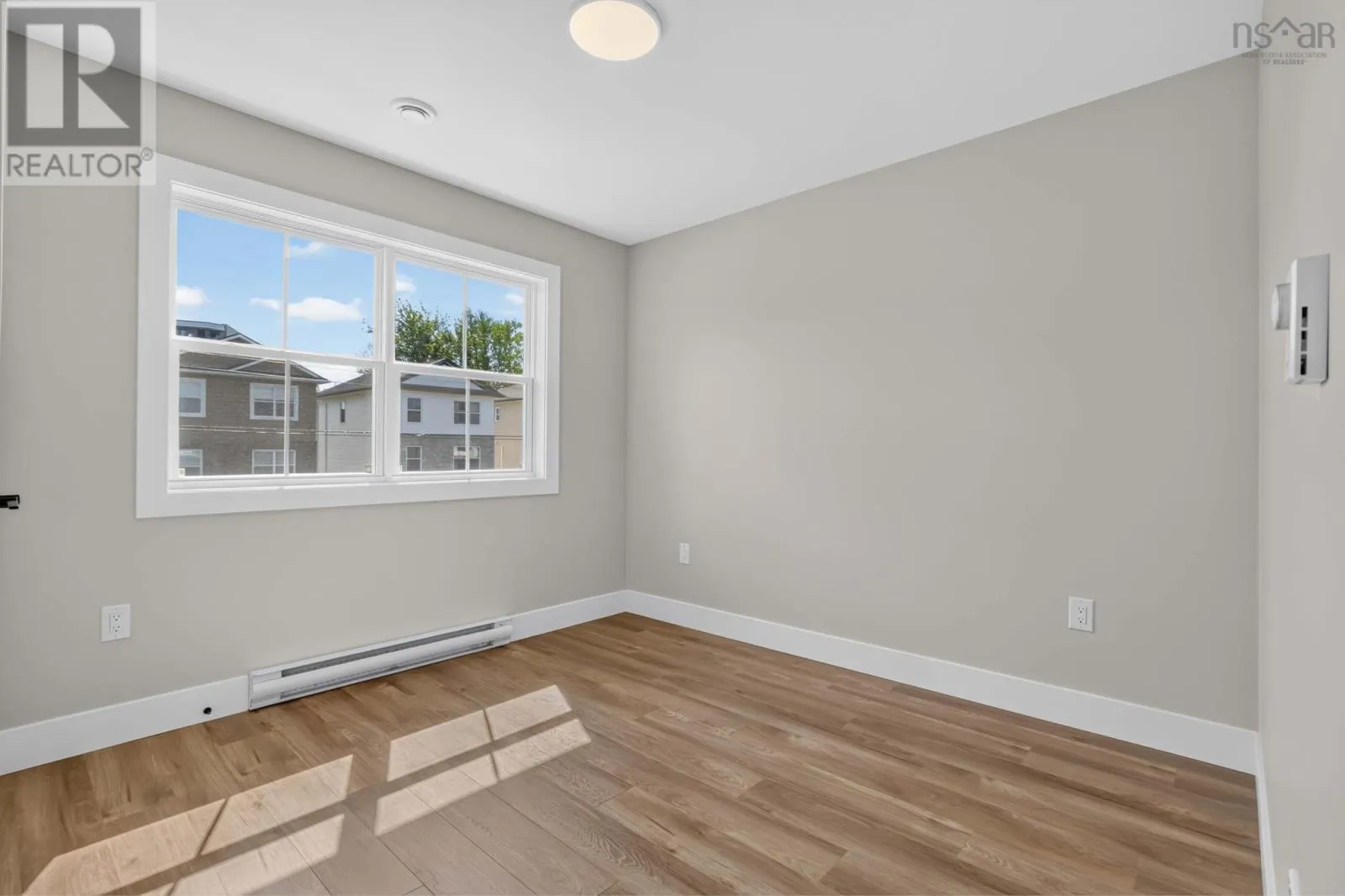 PC-41 33 Pearlgarden Close