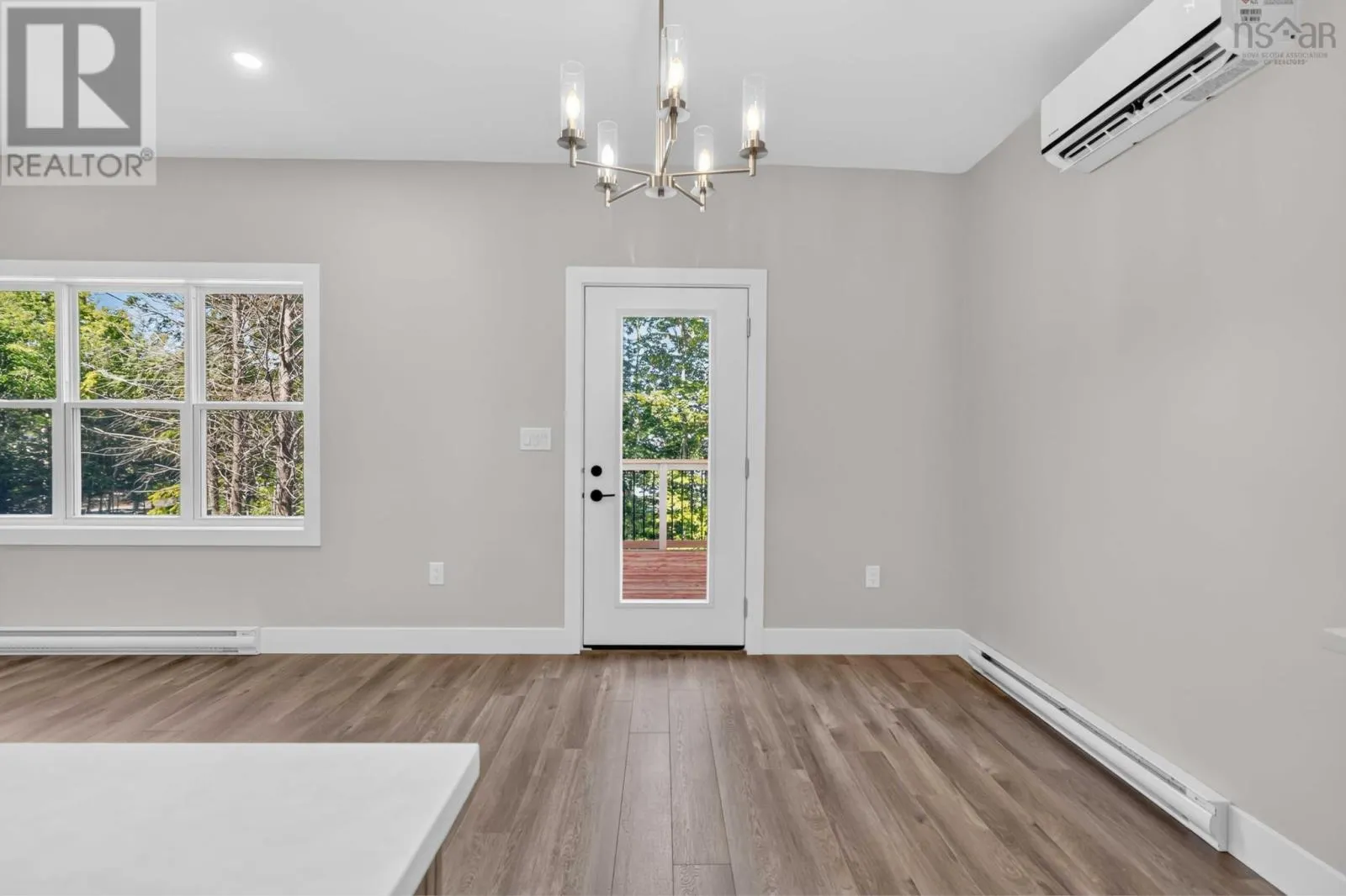 PC-41 33 Pearlgarden Close