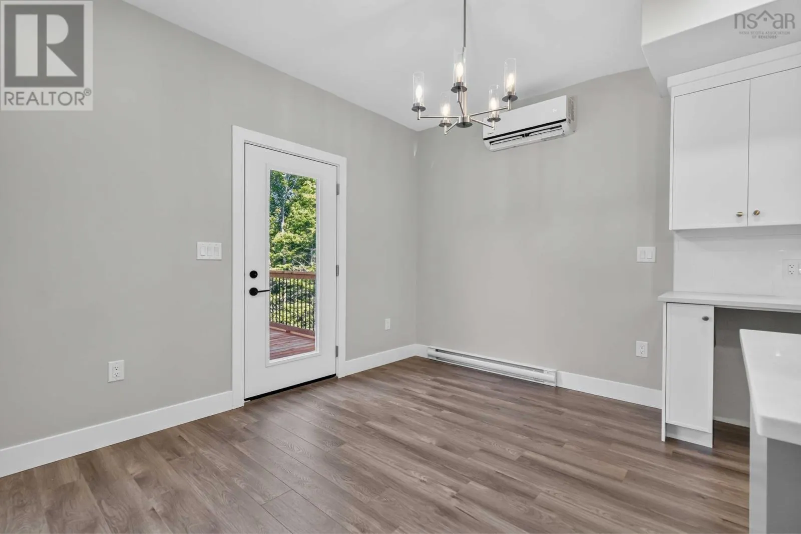 PC-41 33 Pearlgarden Close
