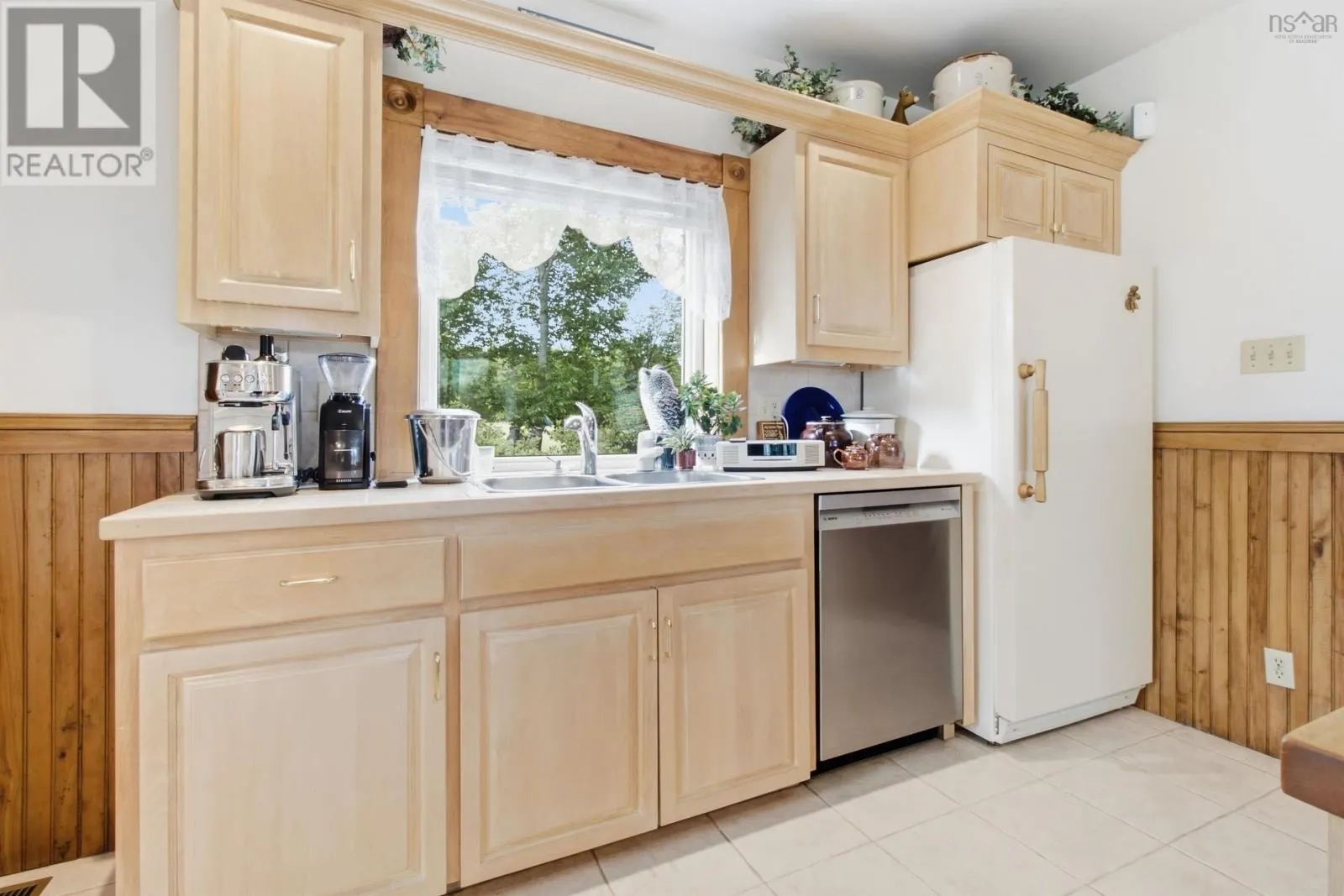5773 Stellarton Trafalgar Road