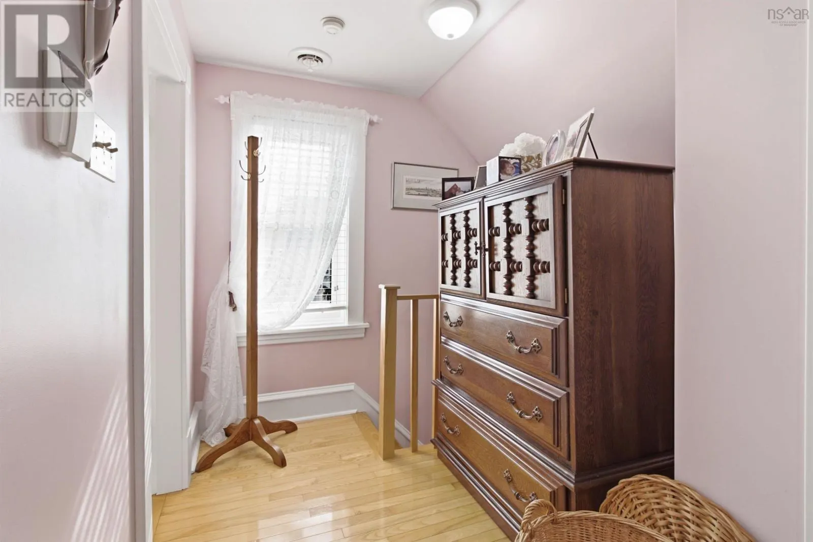 5773 Stellarton Trafalgar Road