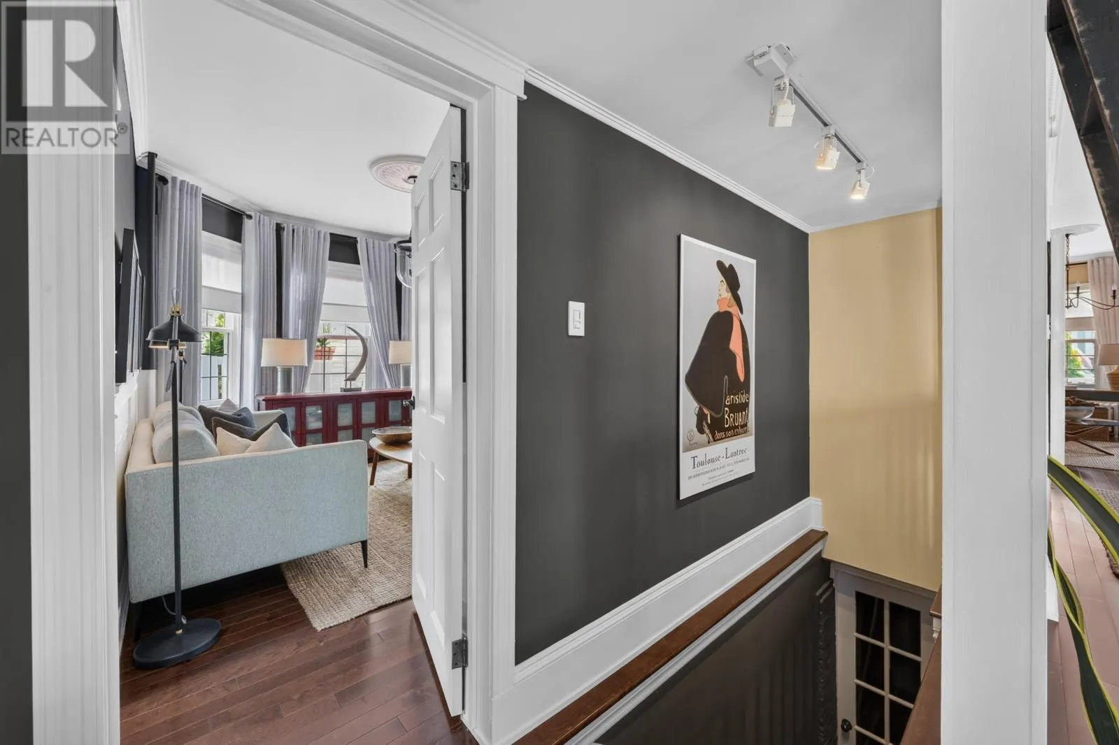 83 Whitney Avenue