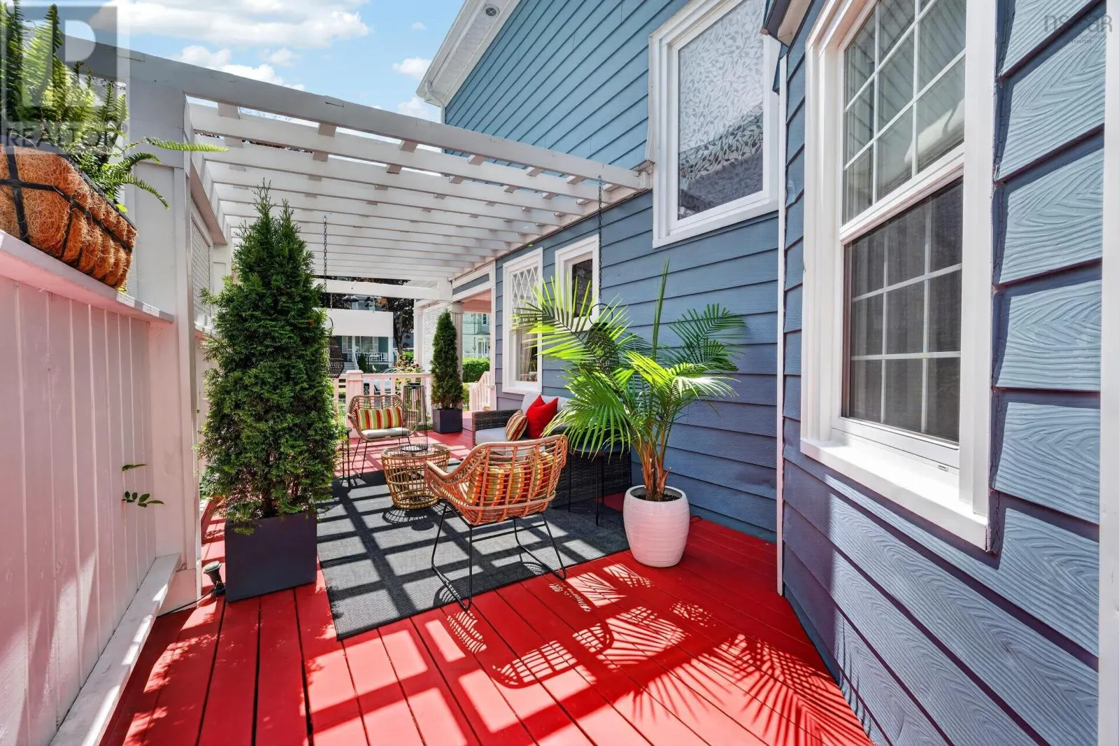 83 Whitney Avenue