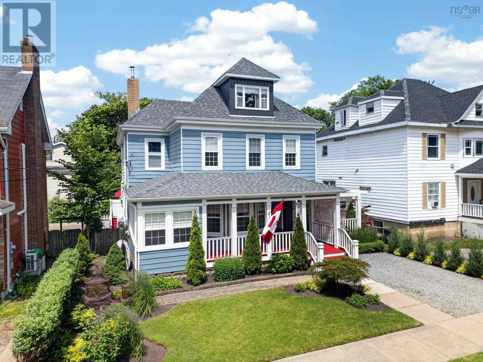 83 Whitney Avenue