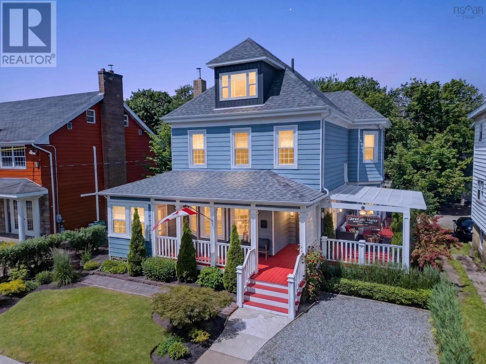 83 Whitney Avenue