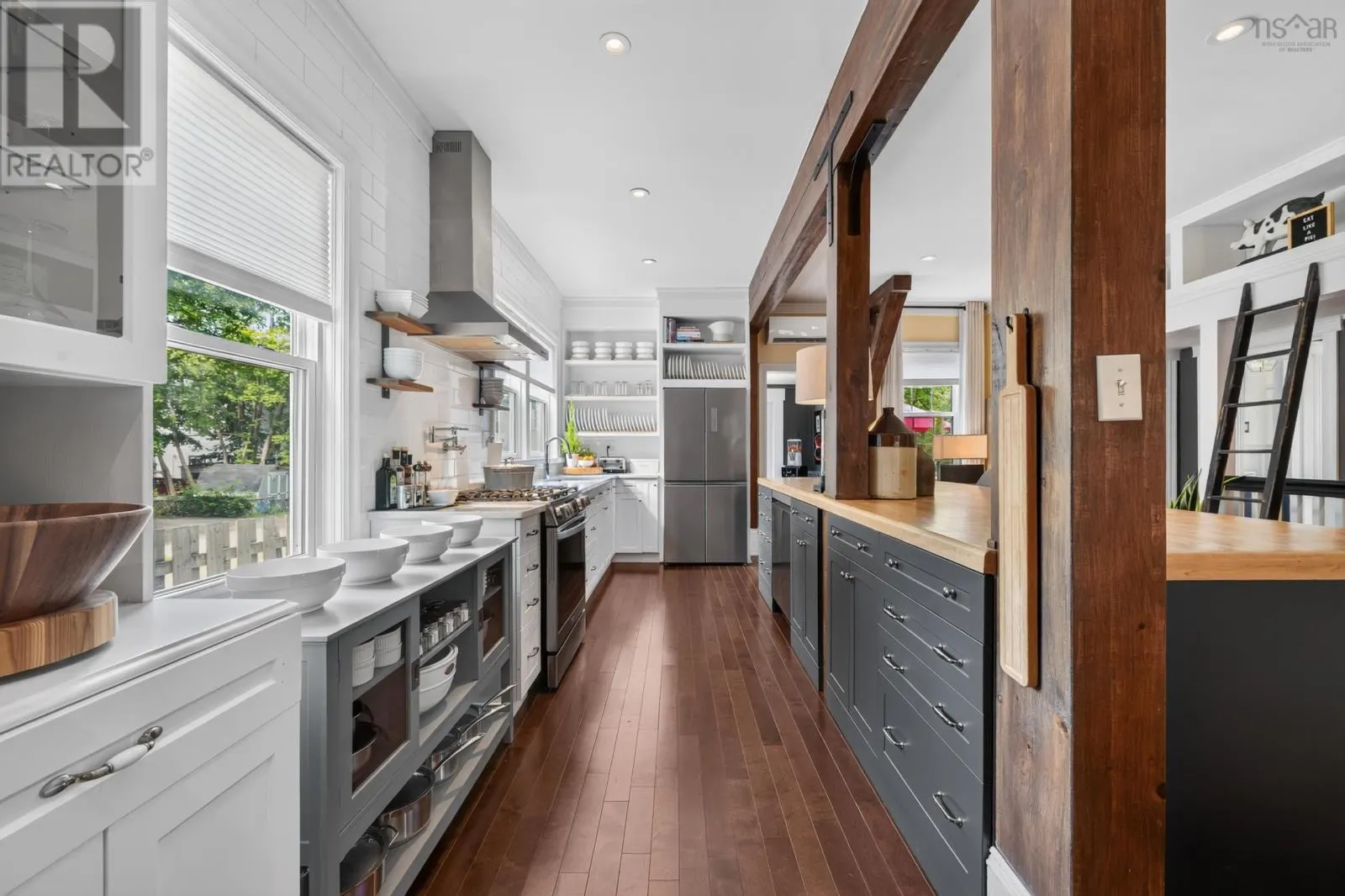 83 Whitney Avenue