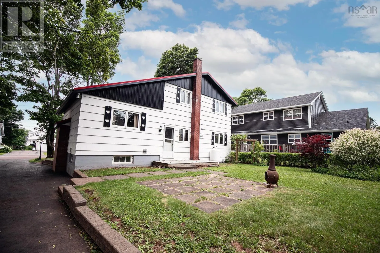 8 Allison Avenue
