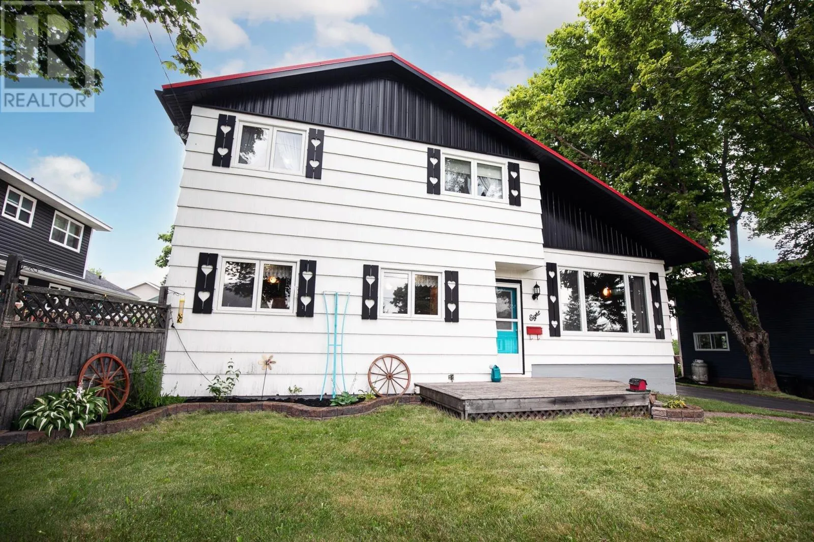 8 Allison Avenue