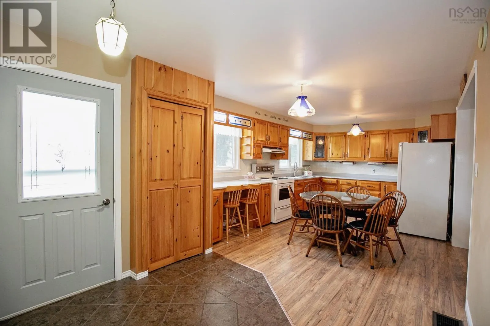 8 Allison Avenue