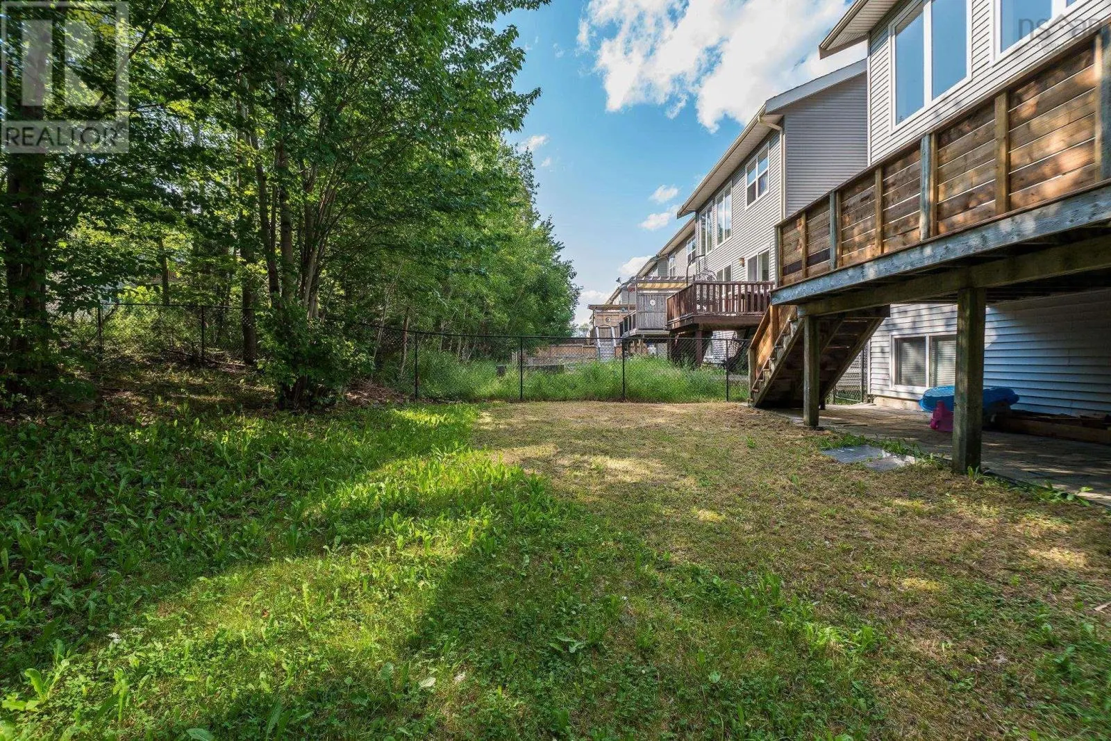 51 Capstone Crescent