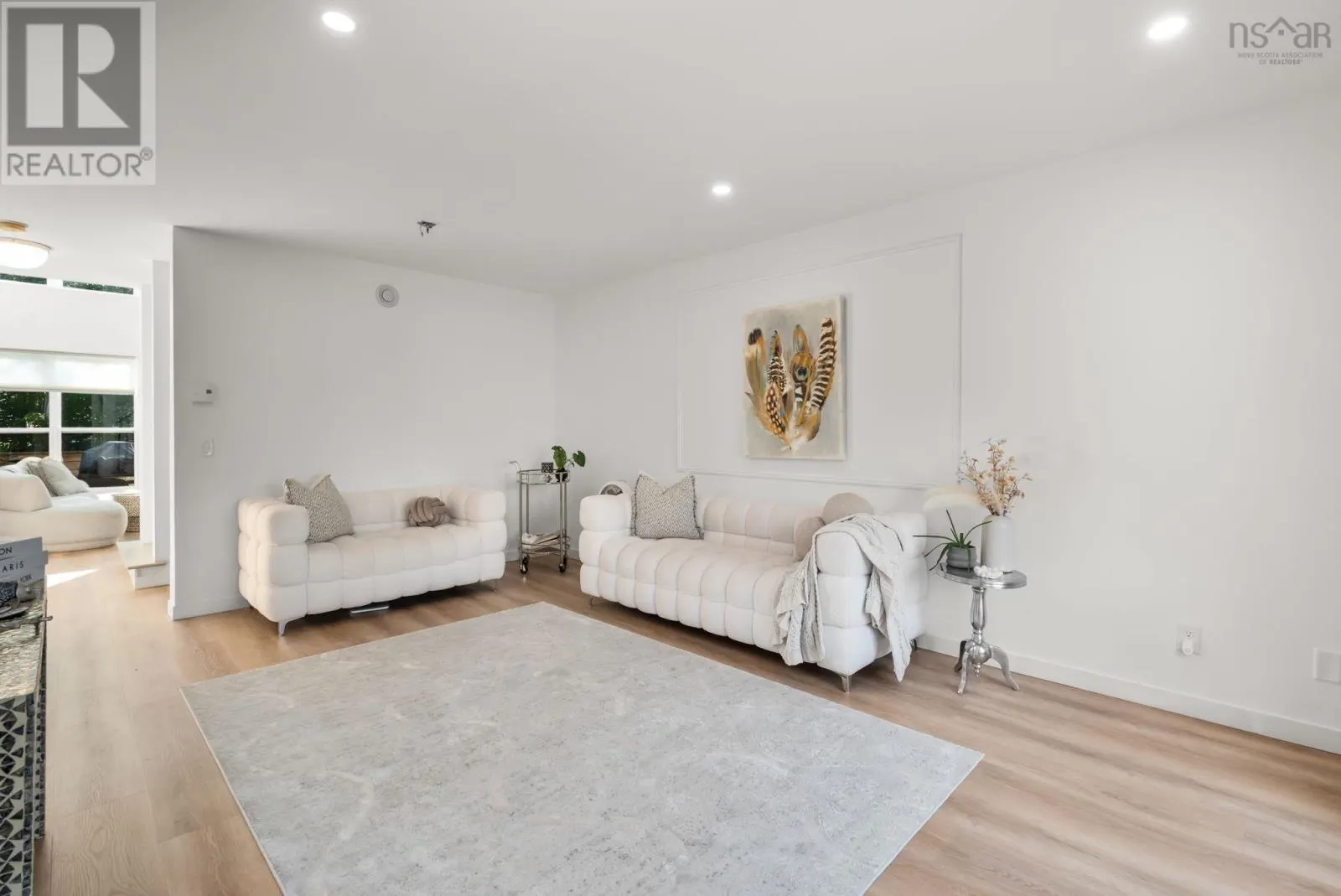 51 Capstone Crescent