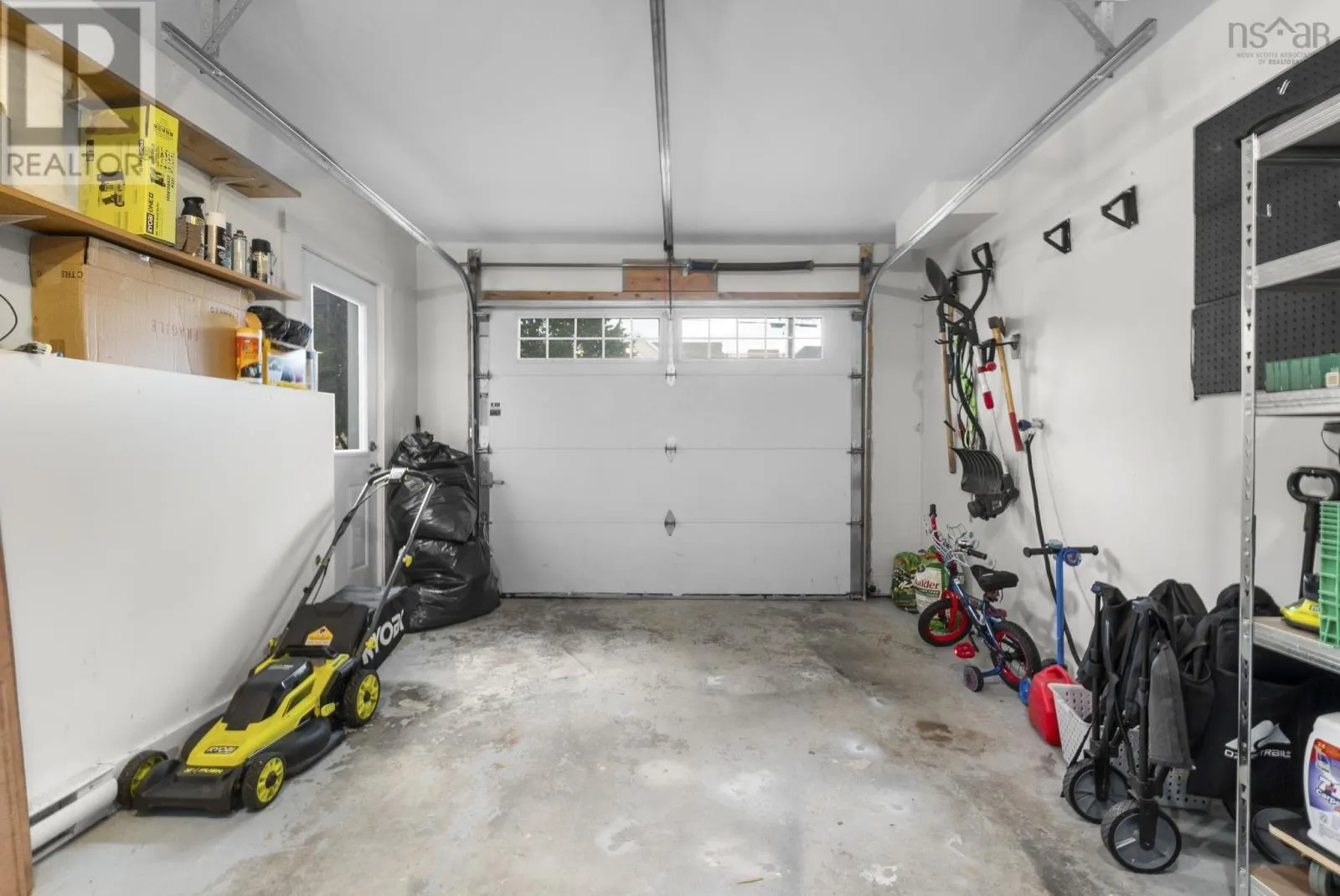 51 Capstone Crescent