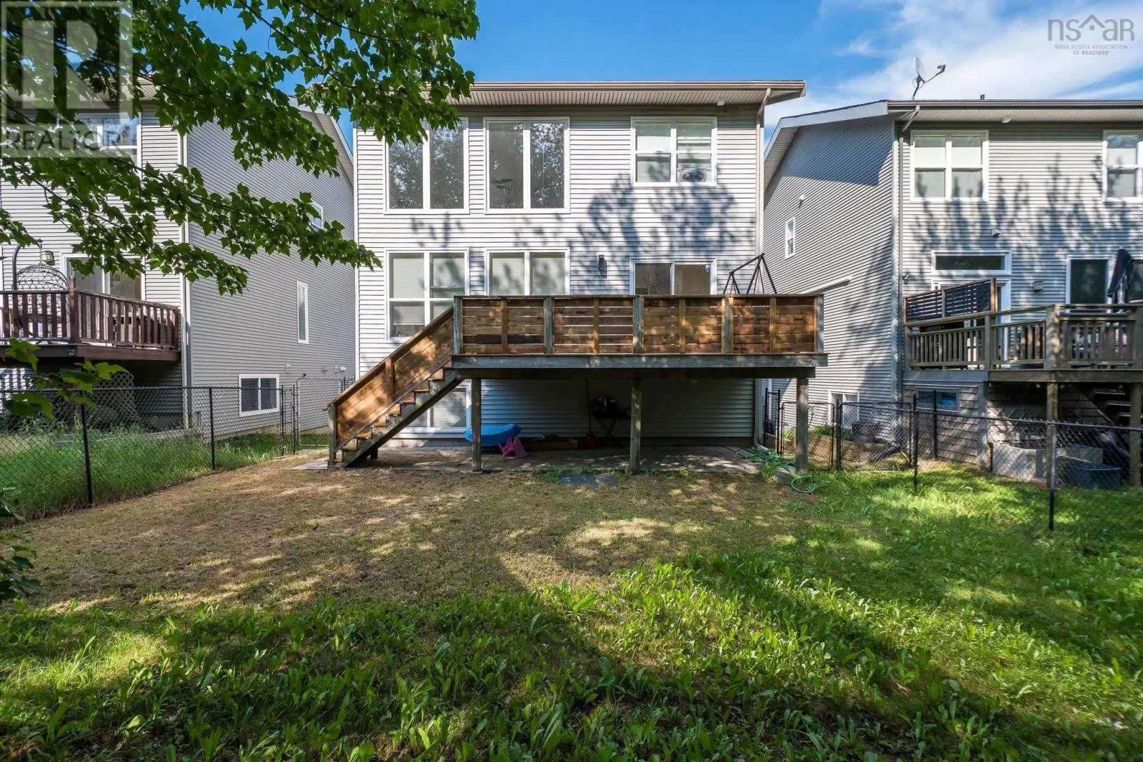 51 Capstone Crescent