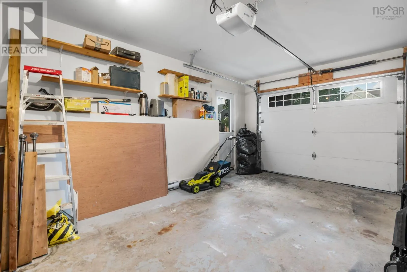 51 Capstone Crescent