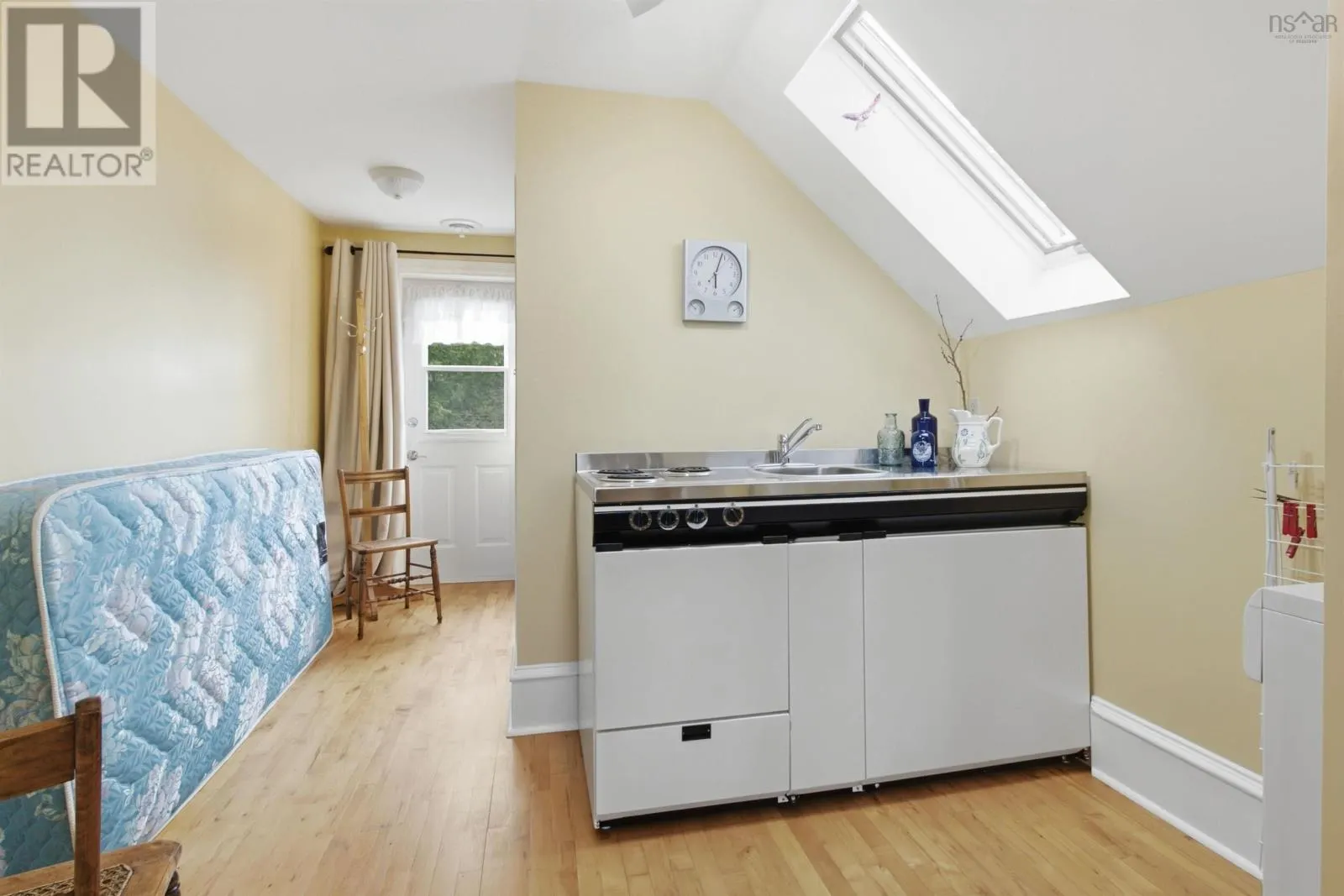 5773 Stellarton Trafalgar Road