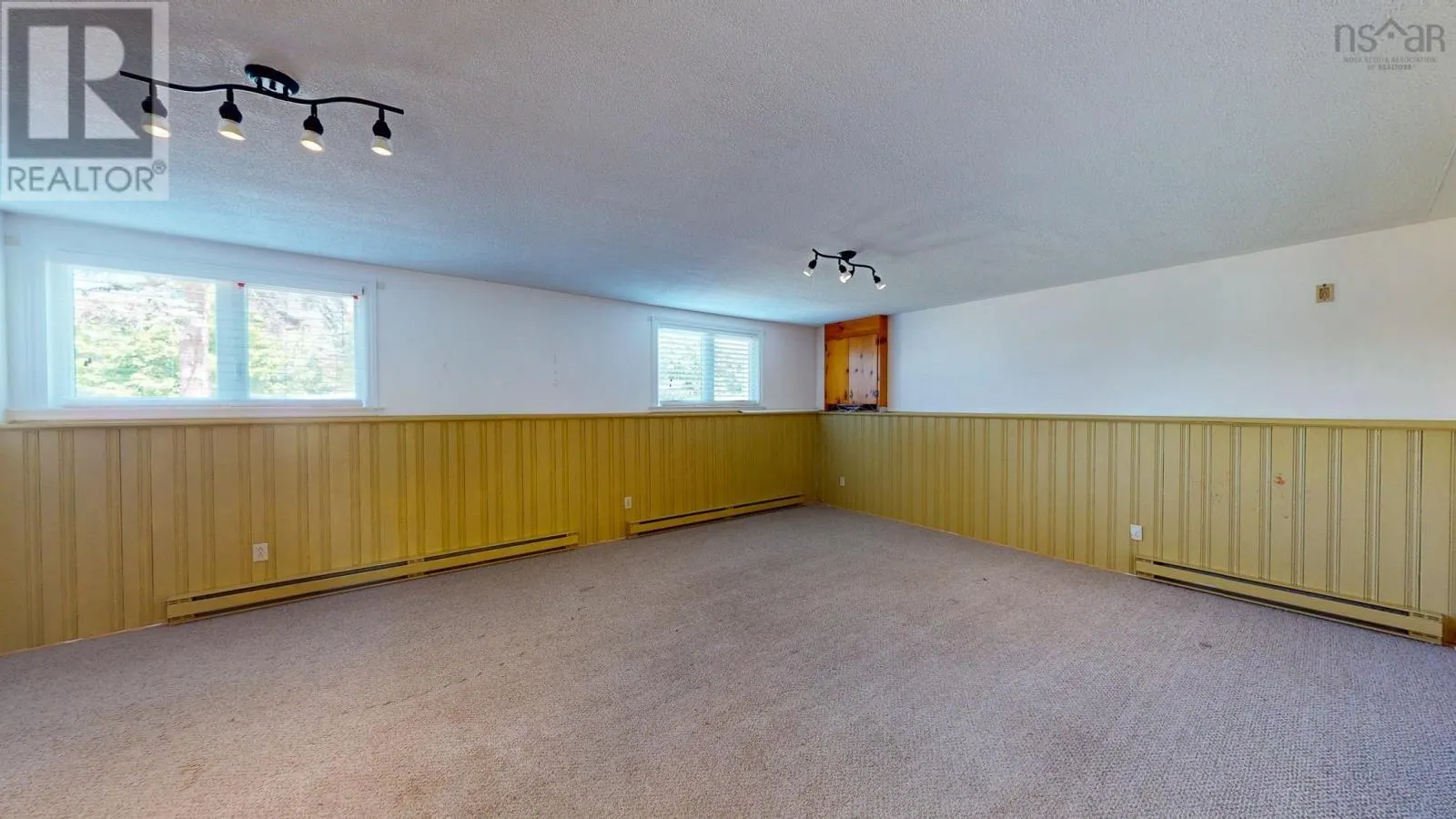 20 Grandview Drive