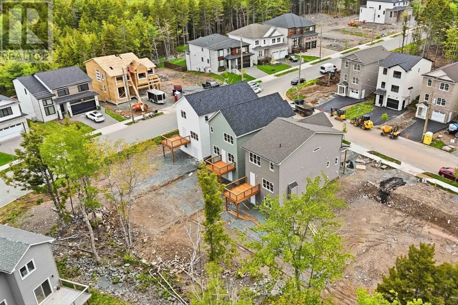 GAR-50 7 Garvey Court
