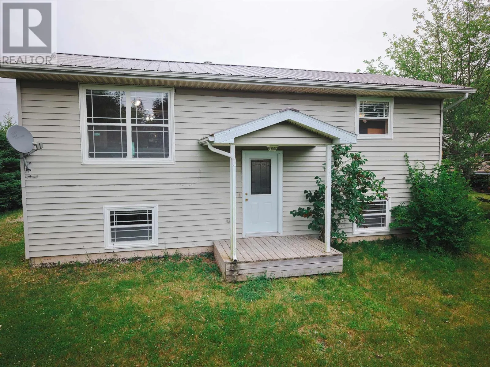 3 Windcrest Avenue