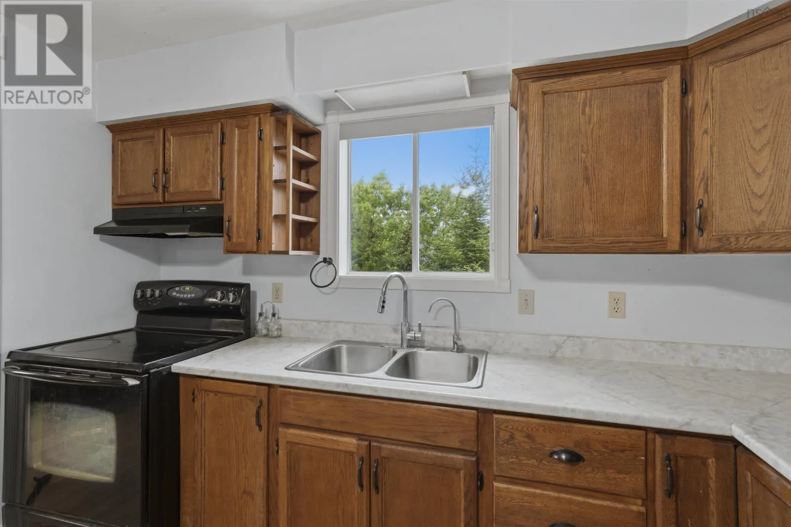 3 Windcrest Avenue