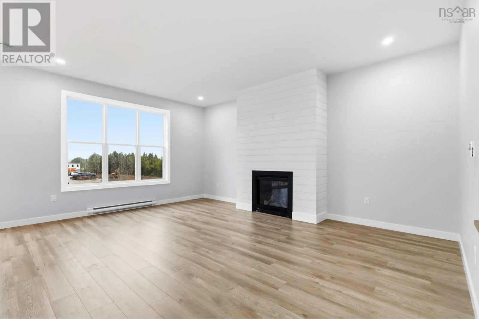GW-4 26 Gardenia Way