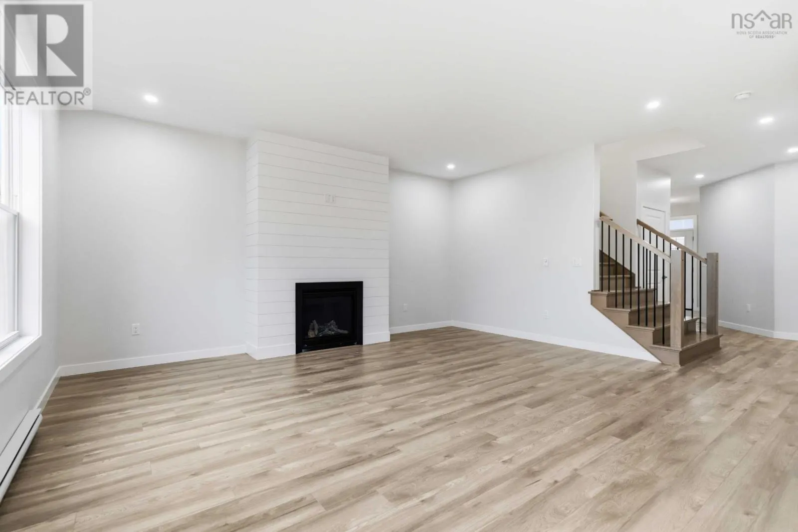 GW-4 26 Gardenia Way