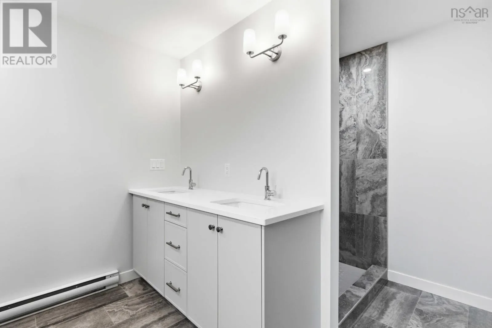 GW-4 26 Gardenia Way