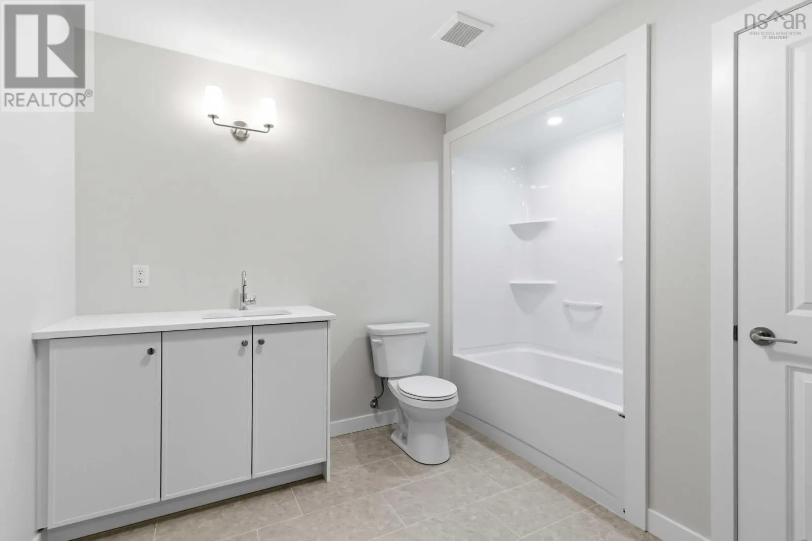 GW-4 26 Gardenia Way