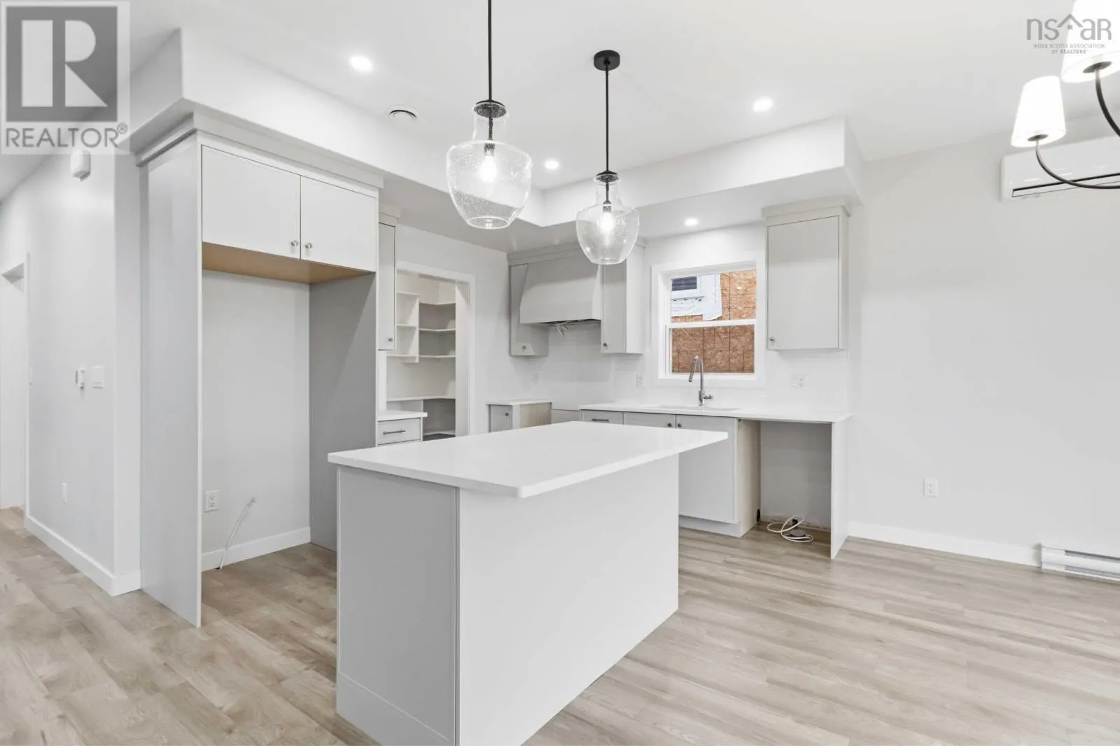 GW-4 26 Gardenia Way