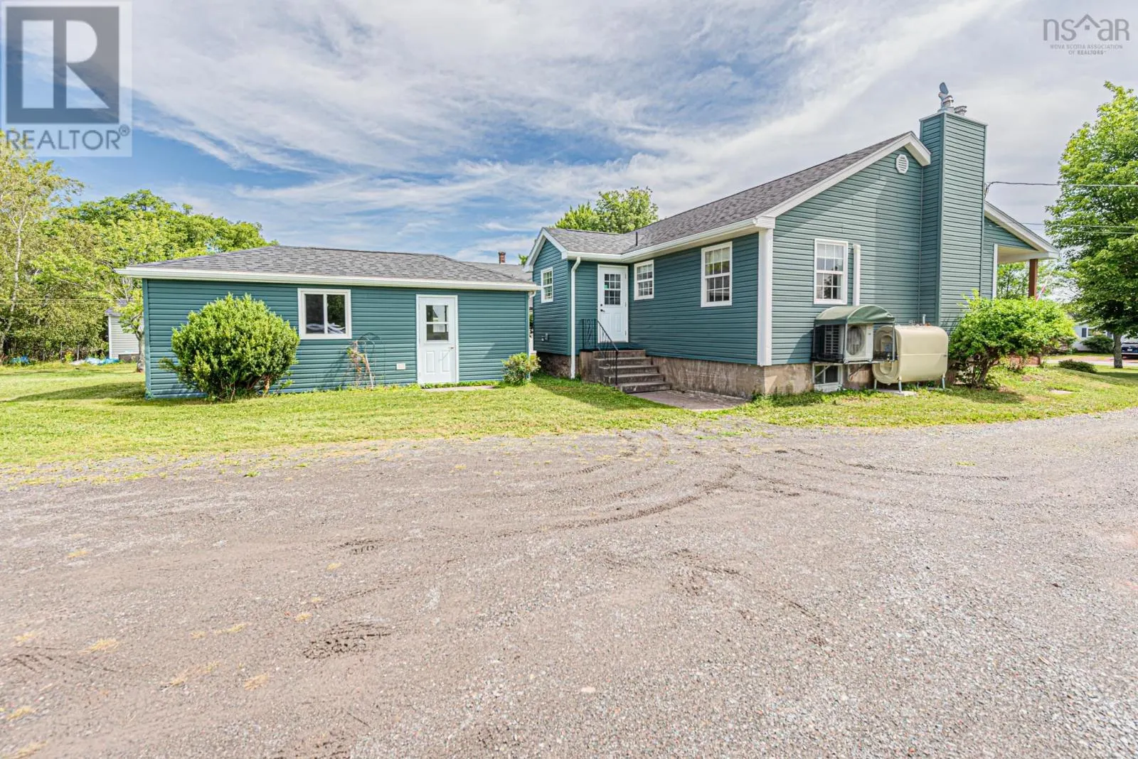 112 Pleasant Street