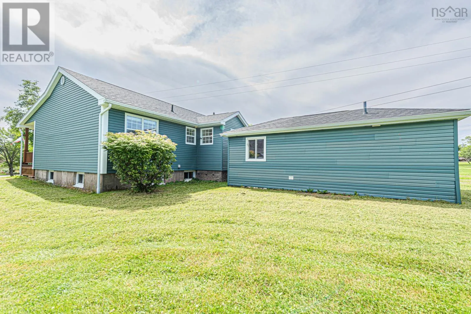 112 Pleasant Street