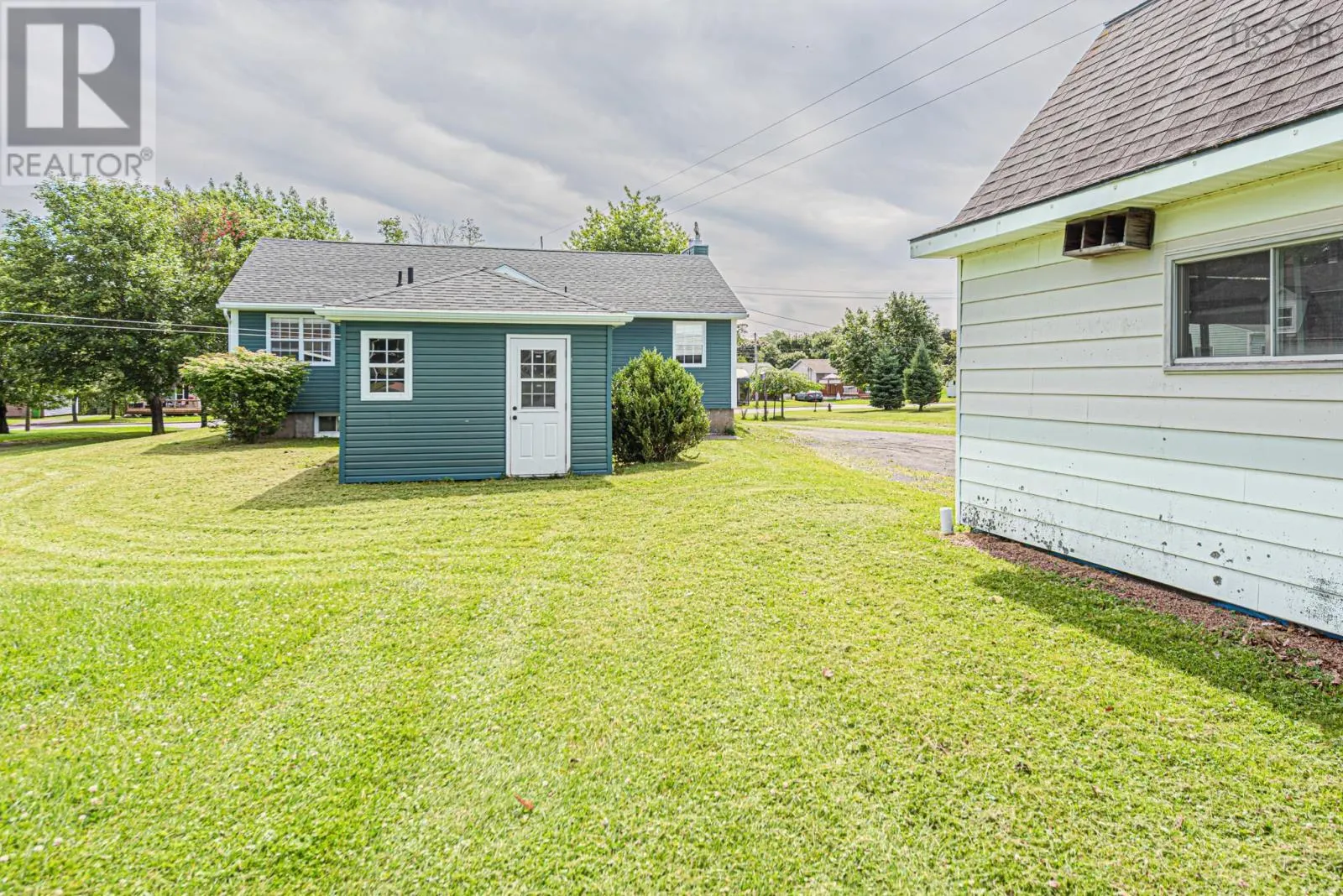 112 Pleasant Street