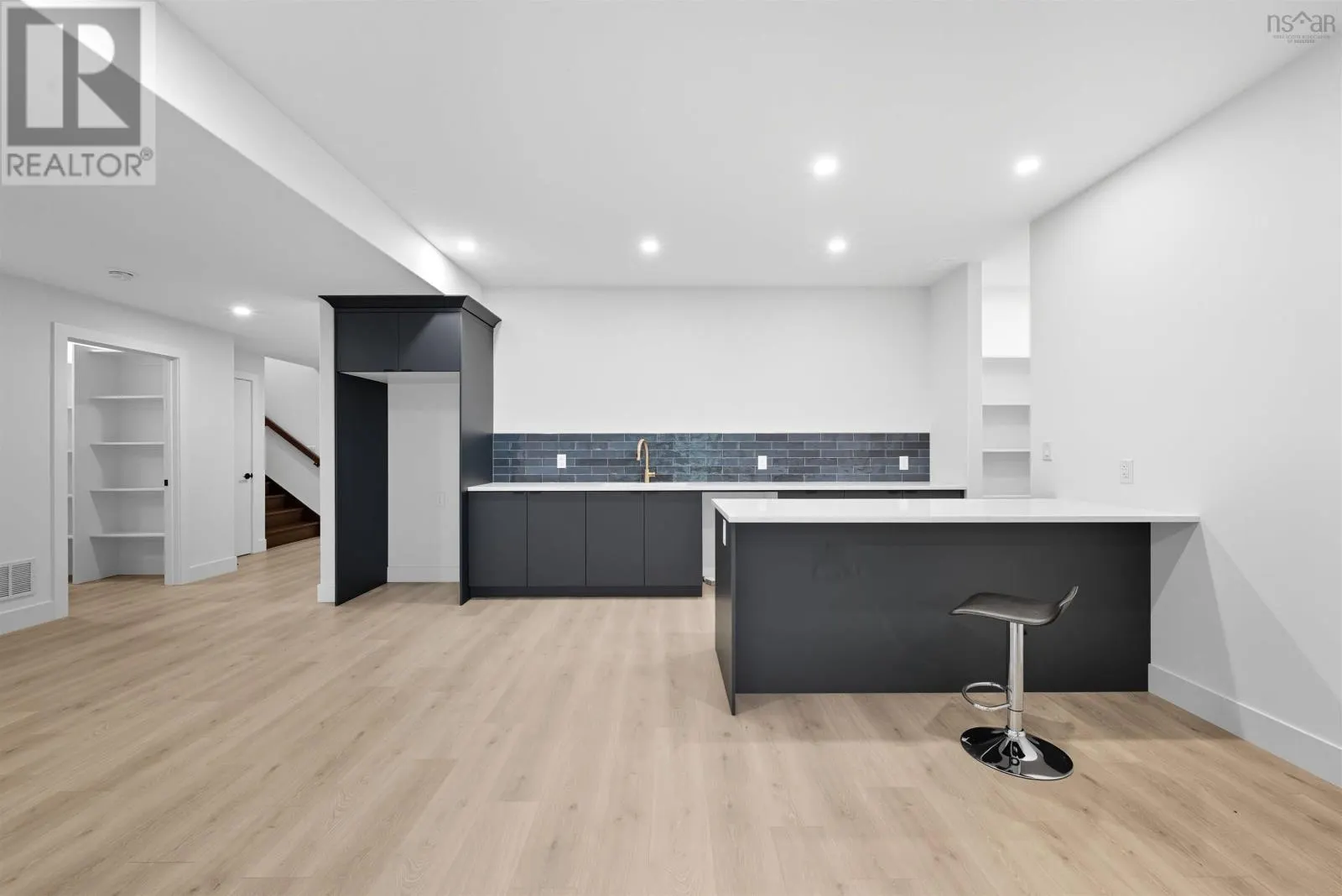 89 Cairnstone Lane