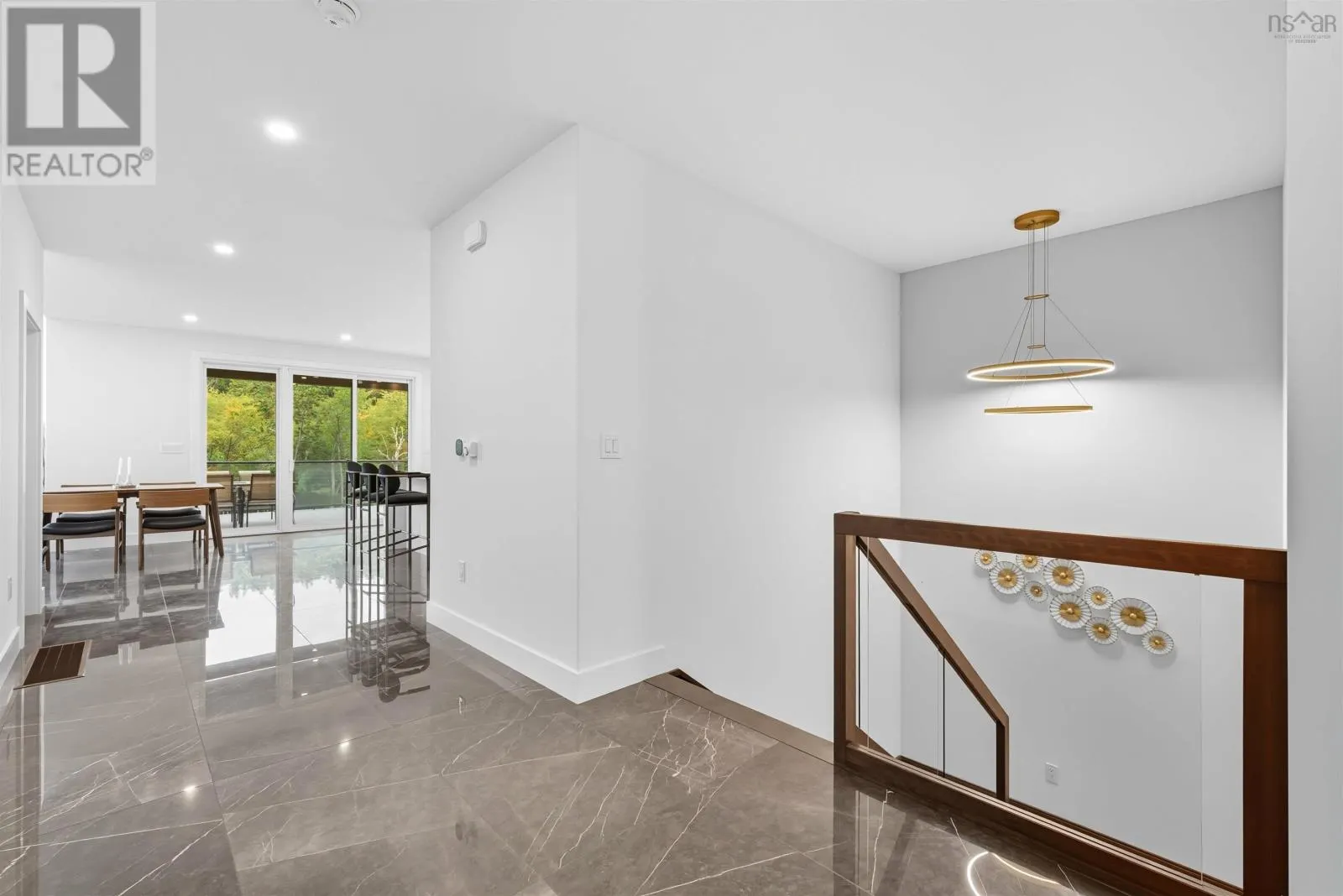 89 Cairnstone Lane