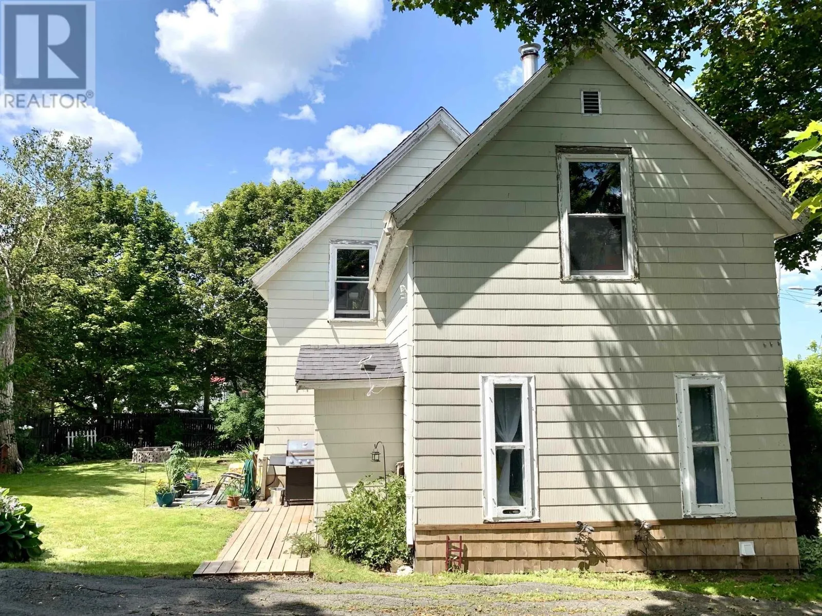 26 Starr Street
