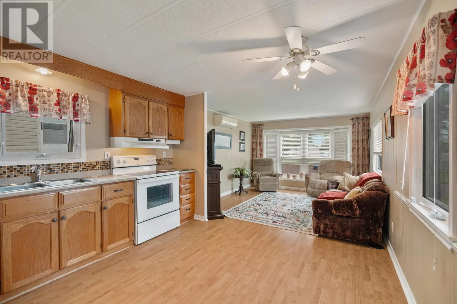 2 Selkirk Avenue