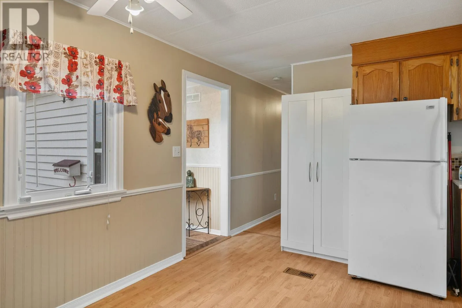 2 Selkirk Avenue