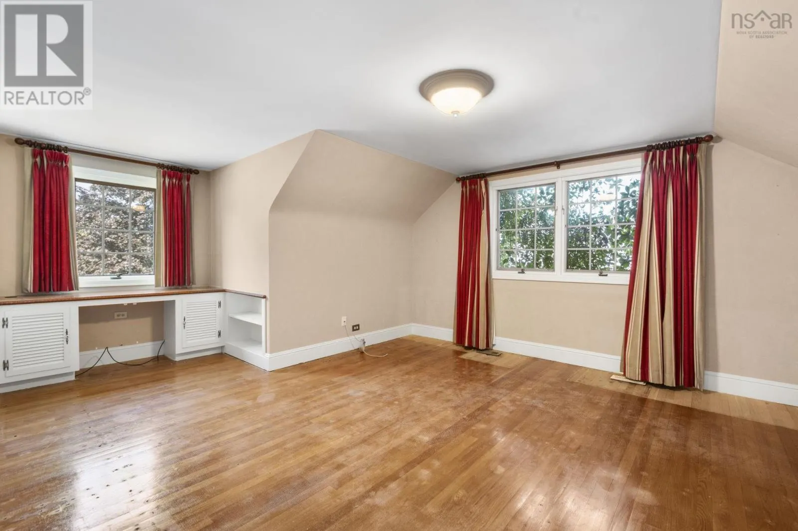 45 Longworth Avenue