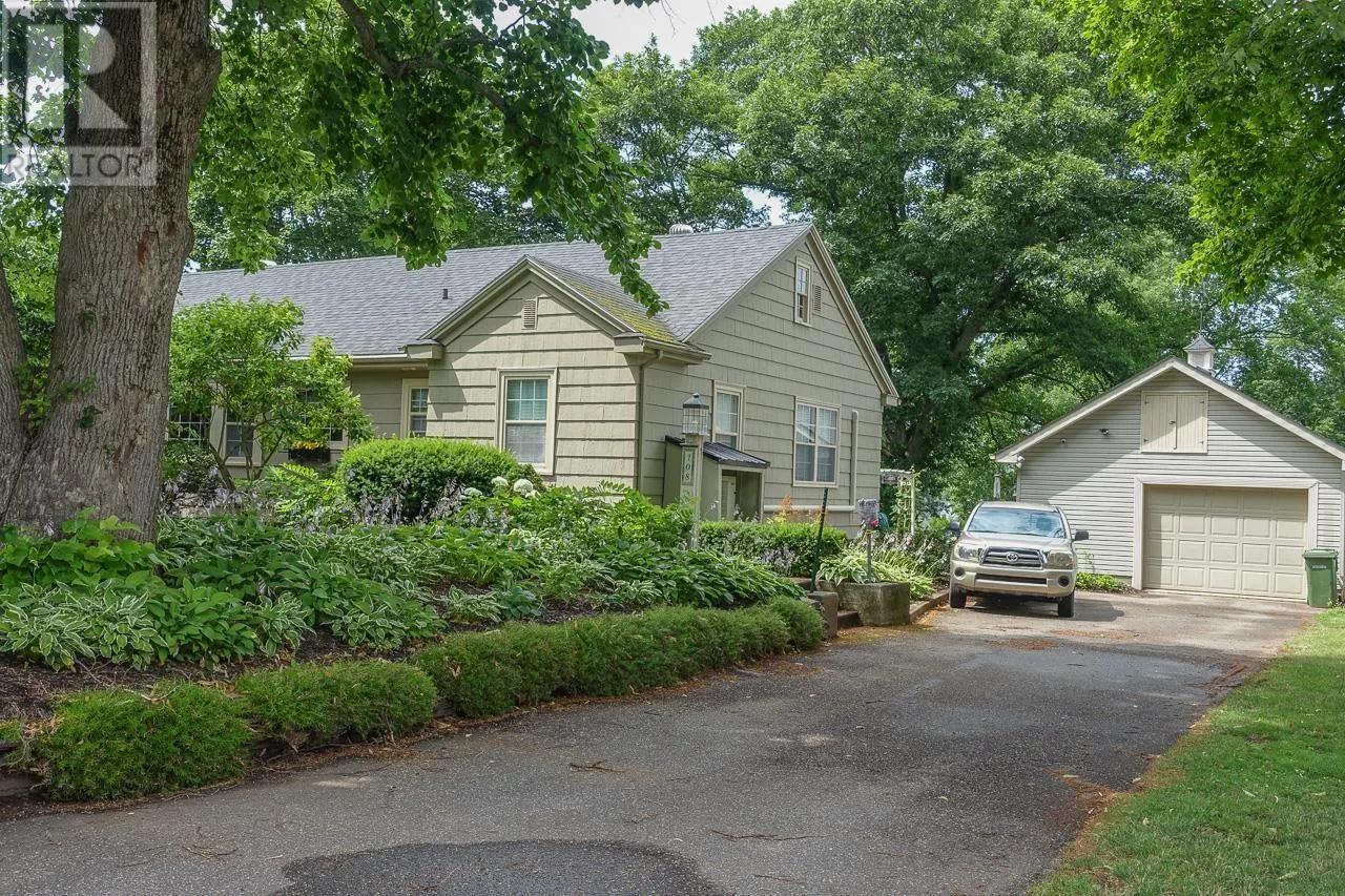108 Marsters Avenue