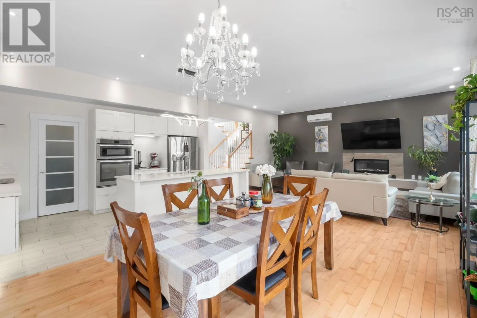 166 Hollyhock Way