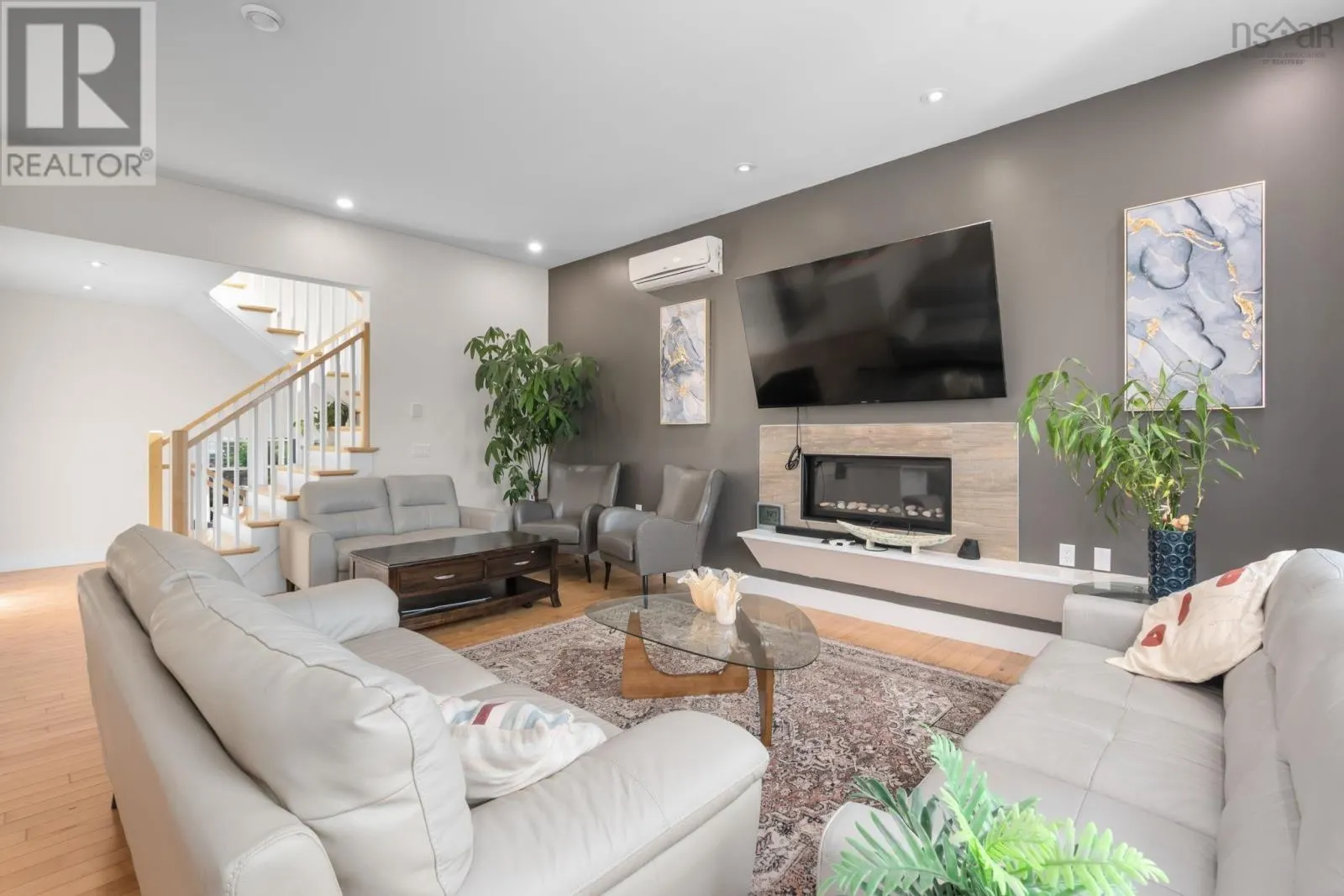 166 Hollyhock Way